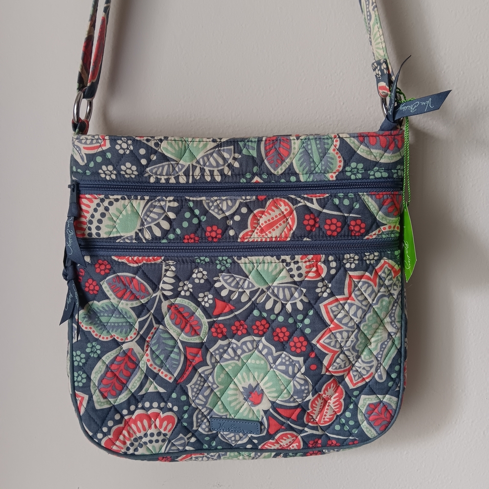 Vera Bradley Triple Zip Hipster in Nomadic Floral NWT